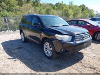  Salvage Toyota Highlander