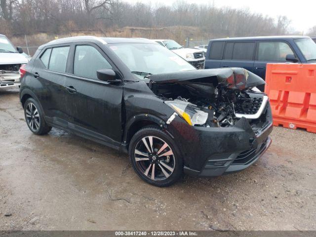  Salvage Nissan Kicks