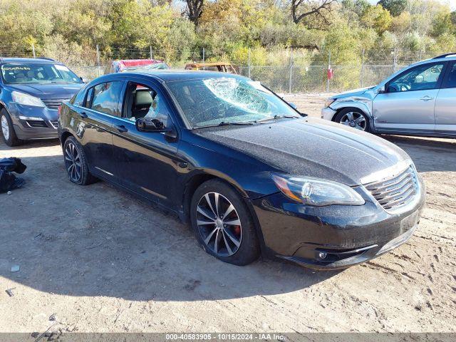  Salvage Chrysler 200