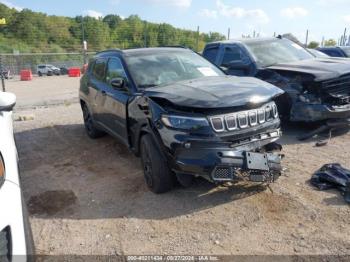  Salvage Jeep Compass