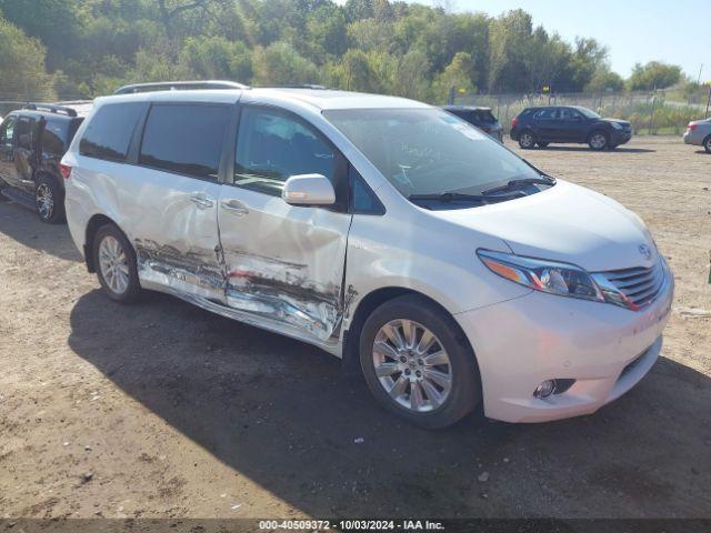  Salvage Toyota Sienna