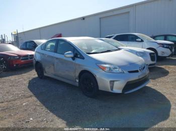  Salvage Toyota Prius