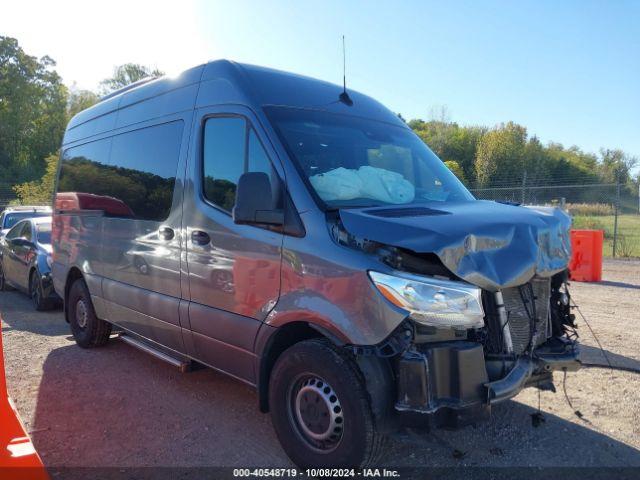  Salvage Mercedes-Benz Sprinter 2500