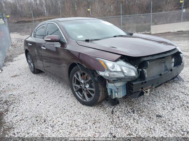  Salvage Nissan Maxima