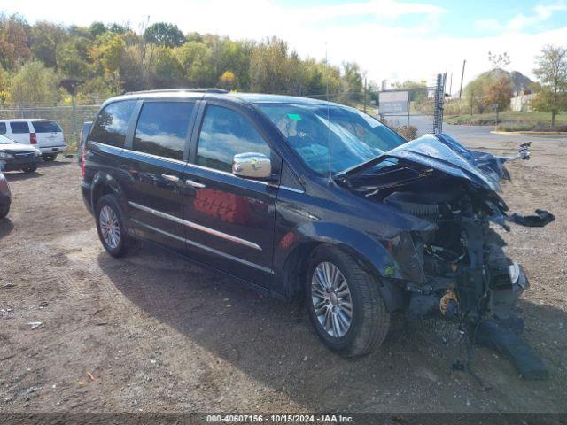  Salvage Chrysler Town & Country