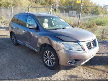  Salvage Nissan Pathfinder