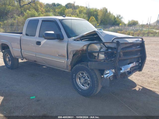  Salvage Chevrolet Silverado 2500