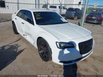  Salvage Chrysler 300