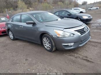  Salvage Nissan Altima