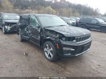  Salvage Jeep Grand Cherokee