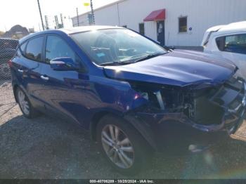  Salvage Hyundai TUCSON