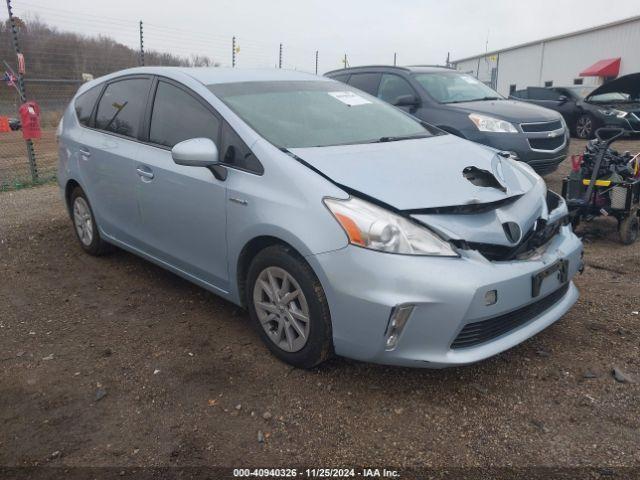  Salvage Toyota Prius v