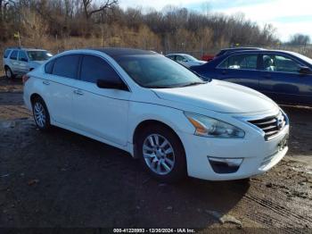  Salvage Nissan Altima