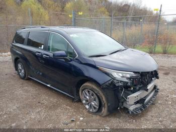  Salvage Toyota Sienna