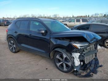  Salvage Volvo XC40