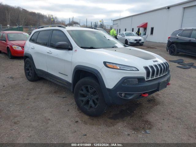  Salvage Jeep Cherokee