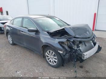  Salvage Nissan Altima