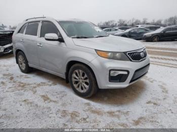  Salvage Kia Sorento