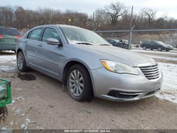  Salvage Chrysler 200