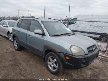  Salvage Hyundai TUCSON