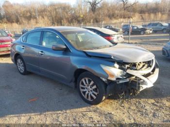  Salvage Nissan Altima