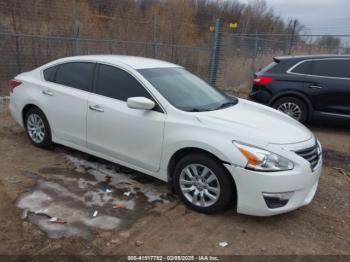  Salvage Nissan Altima