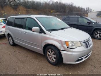  Salvage Chrysler Town & Country