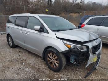  Salvage Kia Sedona