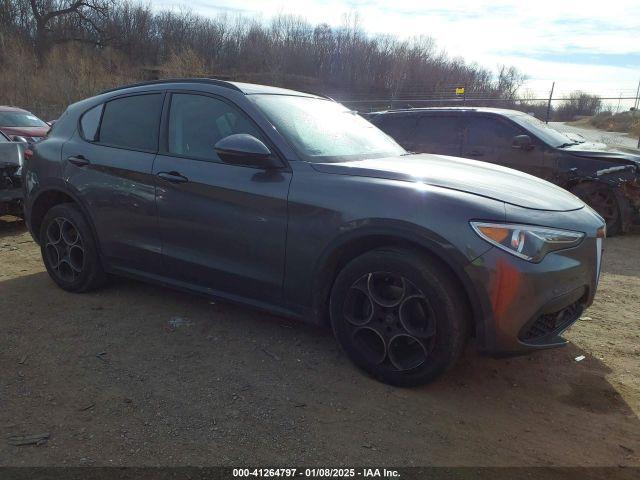  Salvage Alfa Romeo Stelvio