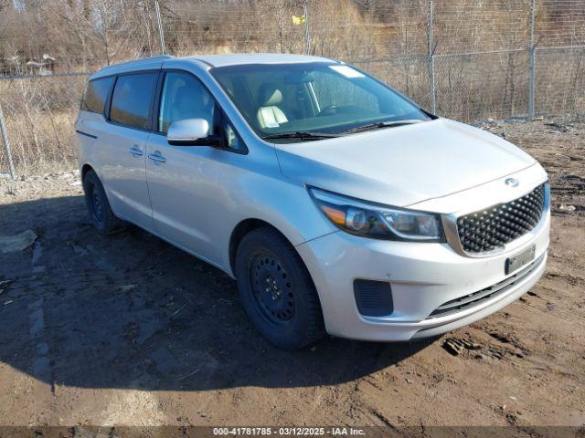  Salvage Kia Sedona