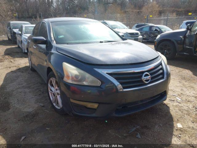  Salvage Nissan Altima