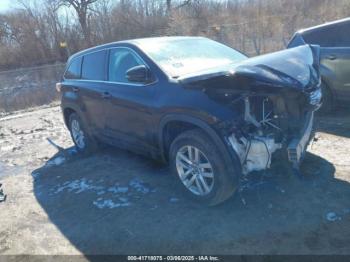  Salvage Toyota Highlander