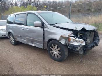  Salvage Chrysler Town & Country