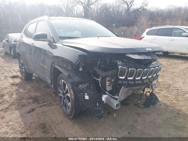  Salvage Jeep Compass