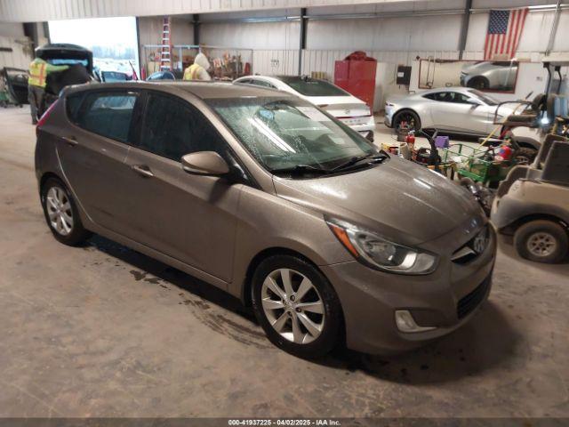 Salvage Hyundai ACCENT