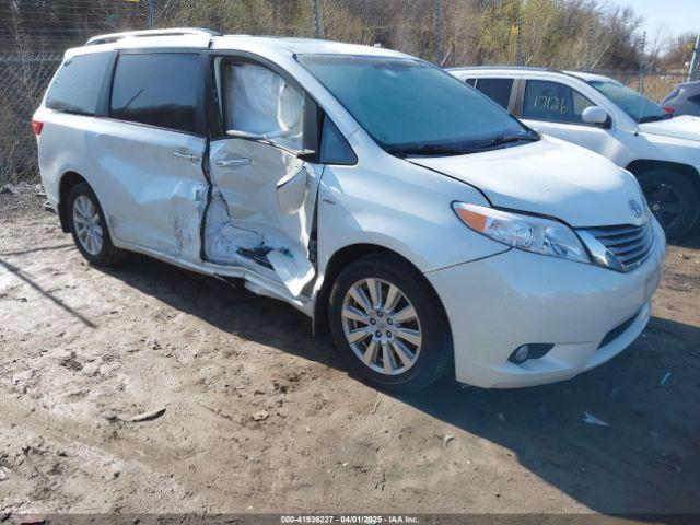  Salvage Toyota Sienna