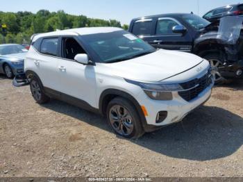 Salvage Kia Seltos