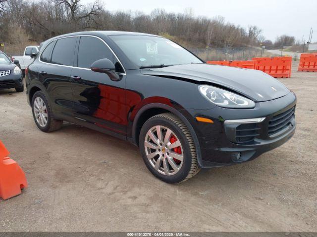  Salvage Porsche Cayenne