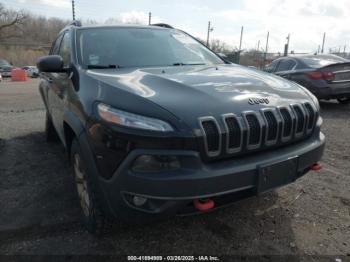  Salvage Jeep Cherokee