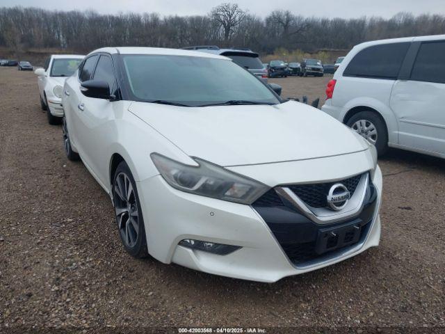  Salvage Nissan Maxima