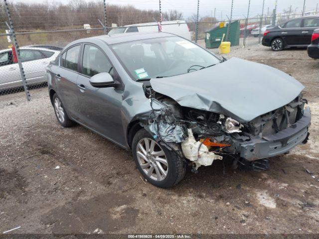  Salvage Mazda Mazda3