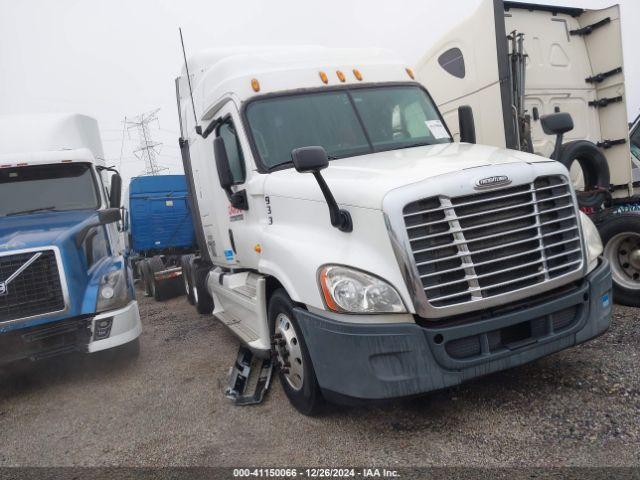  Salvage Freightliner Cascadia 125