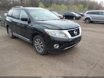  Salvage Nissan Pathfinder