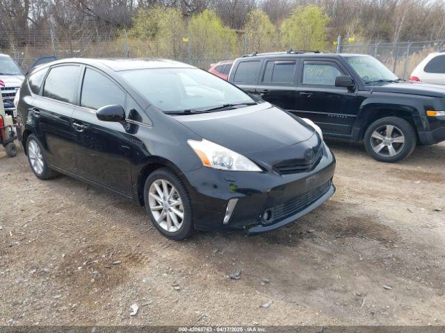  Salvage Toyota Prius v