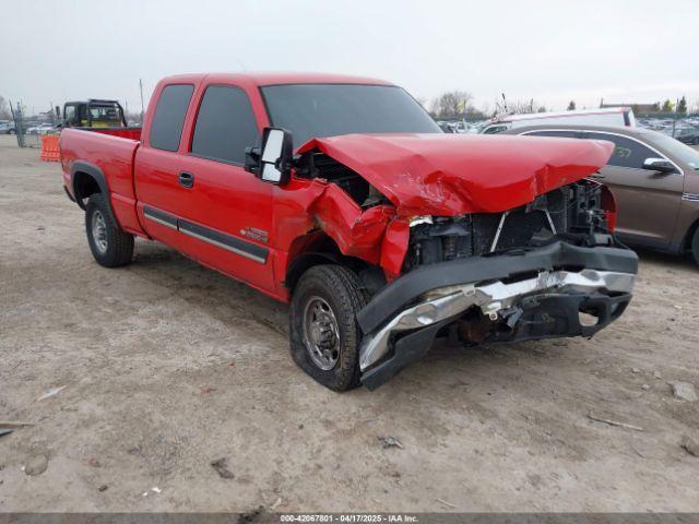  Salvage Chevrolet Silverado 2500