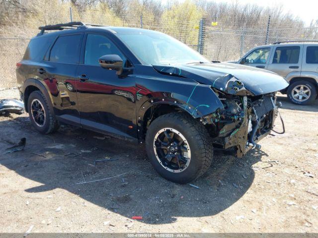  Salvage Nissan Pathfinder