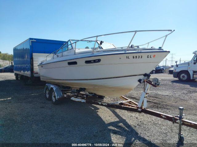  Salvage Four Winns Other
