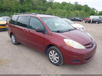  Salvage Toyota Sienna