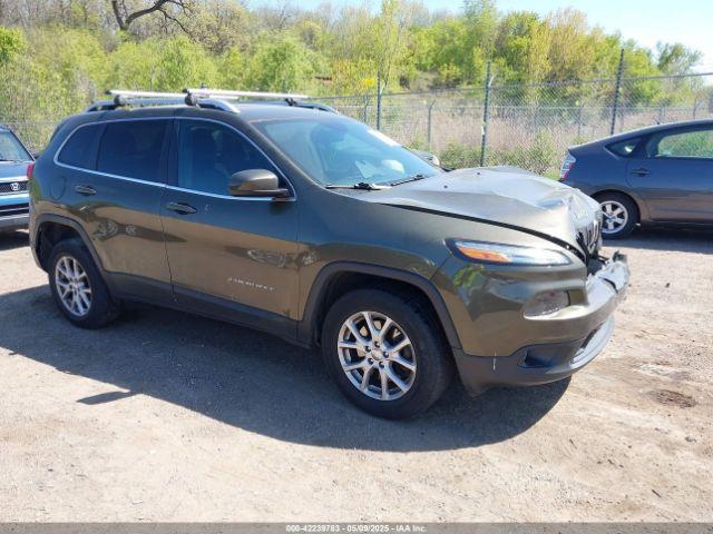  Salvage Jeep Cherokee
