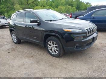  Salvage Jeep Cherokee